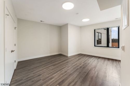 apt-408-72 S Essex Ave, Orange, NJ, 07050-2996 | Card Image