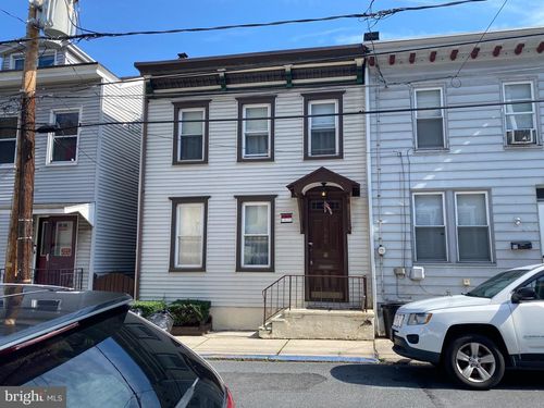 509 W Arch St, POTTSVILLE, PA, 17901-2838 | Card Image
