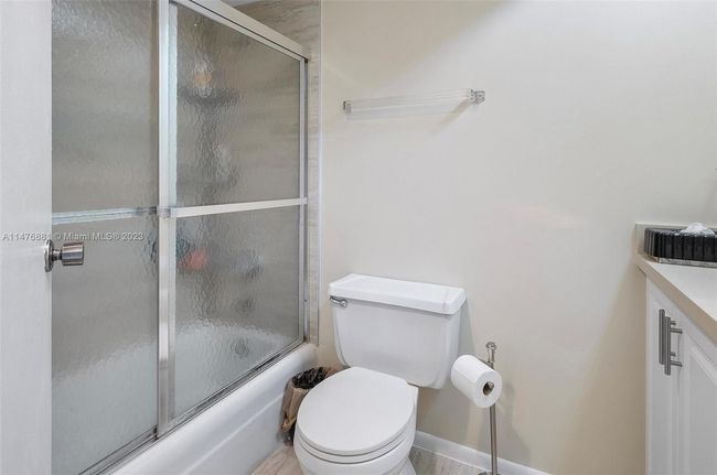 APT-1414 - 250 174 Th St, Condo with 1 bedrooms, 2 bathrooms and null parking in Sunny Isles Beach FL | Image 21