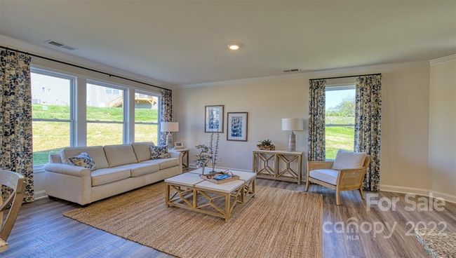 Living Room | Image 9