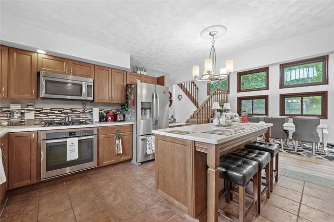 2145 Coldstream Ave Ne, House other with 3 bedrooms, 2 bathrooms and null parking in Cedar Rapids IA | Image 11