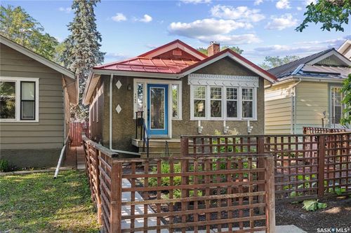 3320 15th Ave, Regina, SK, S4T1T2 | Card Image
