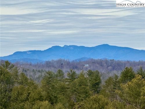 3 Thoroughbred Way, Lenoir, NC, 28645 | Card Image