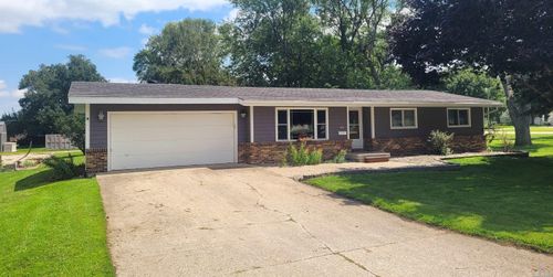 160 N 6th Ave E, Hartley, IA, 51346-1255 | Card Image