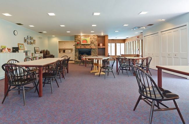 UNIT-4 - 8 Concord Greene, Condo with 2 bedrooms, 2 bathrooms and 1 parking in Concord MA | Image 33