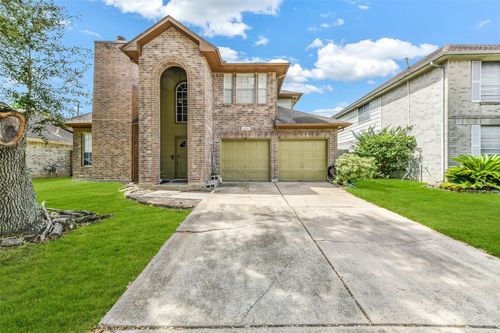 16026 Cedar Gully Dr, Friendswood, TX, 77546-3183 | Card Image