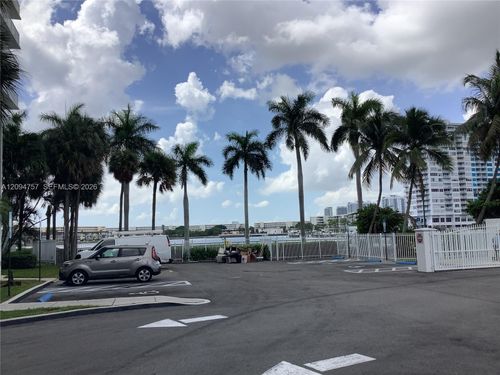 111w-2801 Ne 183rd St, Aventura, FL, 33160-2163 | Card Image