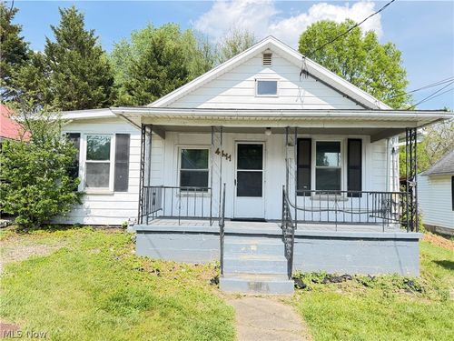 4411 17th Ave, Parkersburg, WV, 26101-7203 | Card Image
