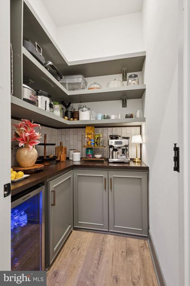 3880 Hillview Ct, House other with 5 bedrooms, 4 bathrooms and null parking in Alexandria VA | Image 13