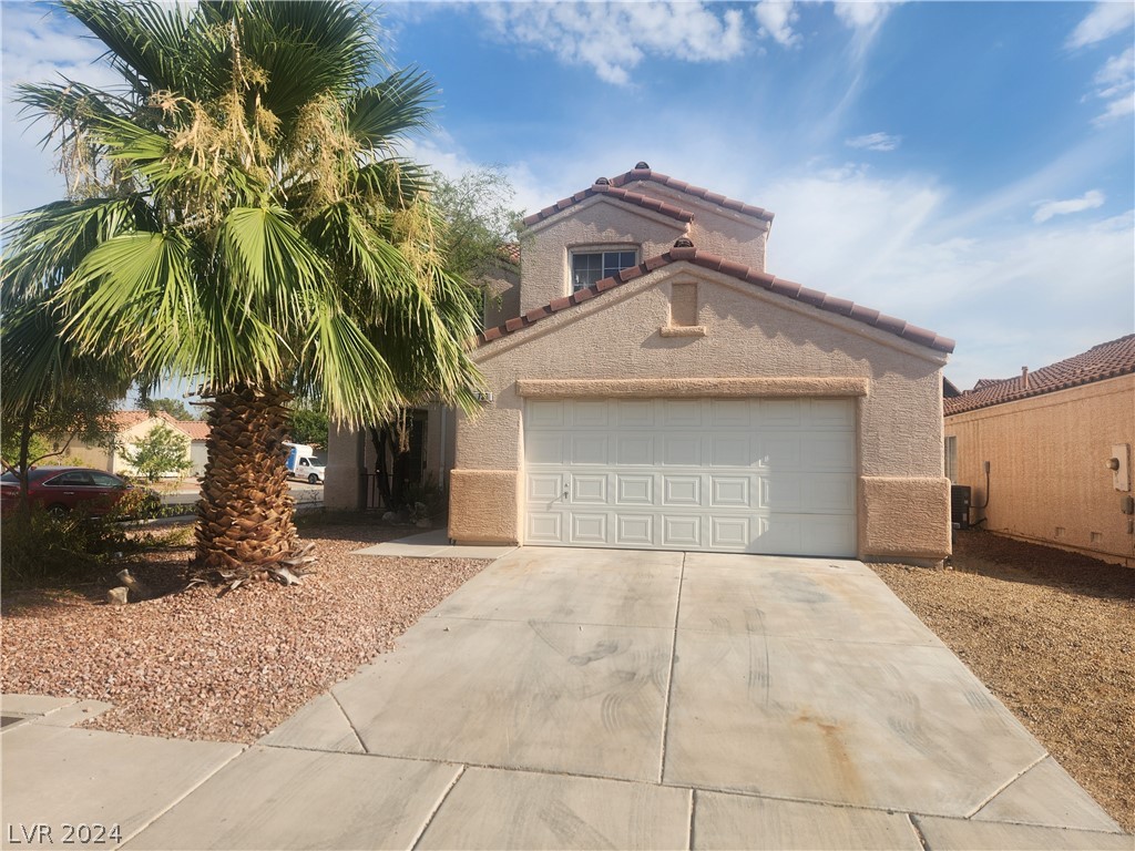 Red Bark Ln, Henderson, NV 89011