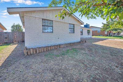 3627 Shell Ave, House other with 3 bedrooms, 2 bathrooms and null parking in Midland TX | Image 2