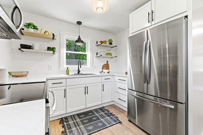 13923 W County Line Rd, House other with 3 bedrooms, 1 bathrooms and null parking in Roanoke IN | Image 11