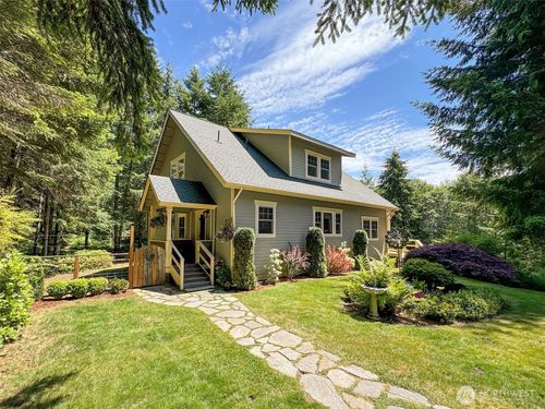 325 Evergreen View Pkwy, Port Angeles, WA, 98363-6130 | Card Image