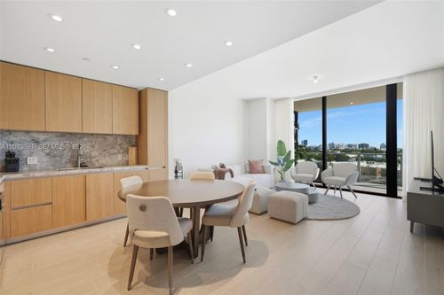 808-500 Alton Rd, Miami Beach, FL, 33139-7196 | Card Image