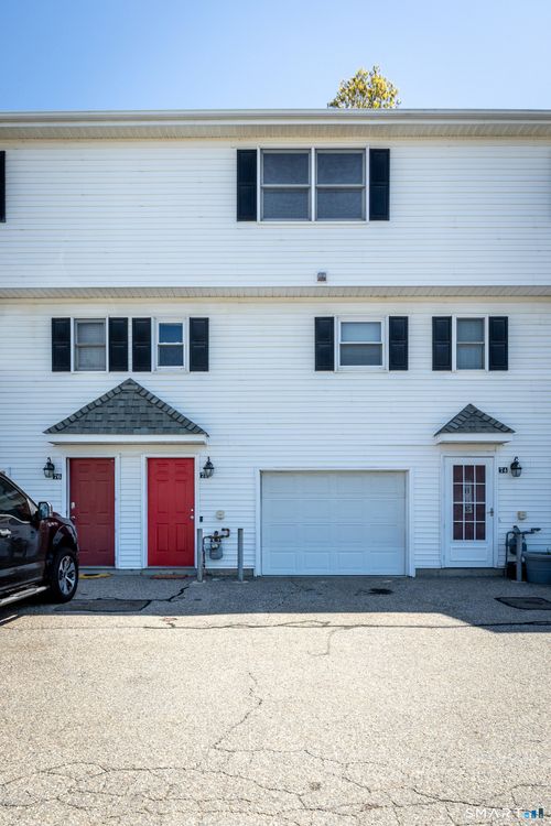 75-75 Commodore Cmns, Derby, CT, 06418-2156 | Card Image