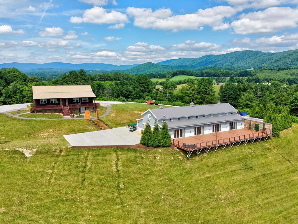 639 Wagon Wheel Rd, Elk Creek, VA 24326-2562