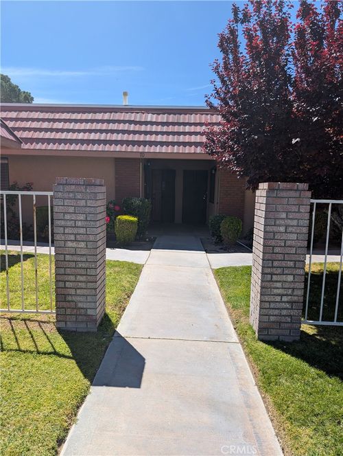 70-27535 Lakeview Dr, Helendale, CA, 92342-7858 | Card Image