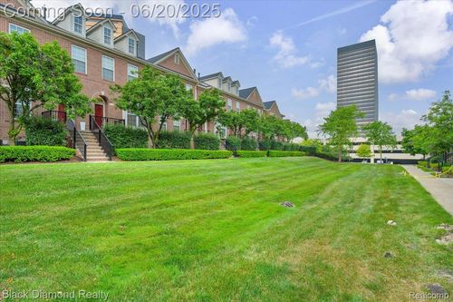 25532 Saint James, Southfield, MI, 48075-1248 | Card Image