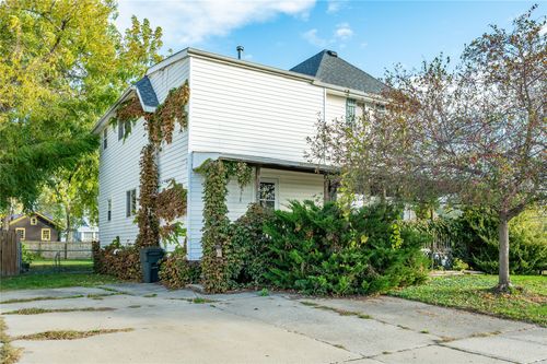 422 N 3rd Ave E, Newton, IA, 50208-3224 | Card Image