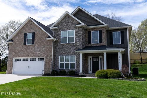 8529 Creek Valley Lane, Knoxville, TN, 37931 | Card Image