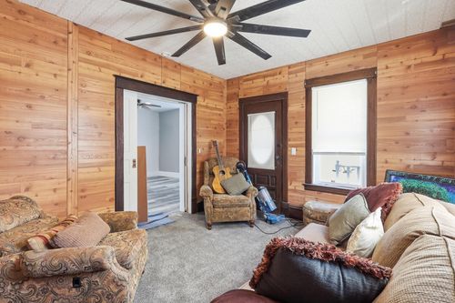 3519 County Road 5 Ne, Isanti, MN, 55040-6220 | Card Image