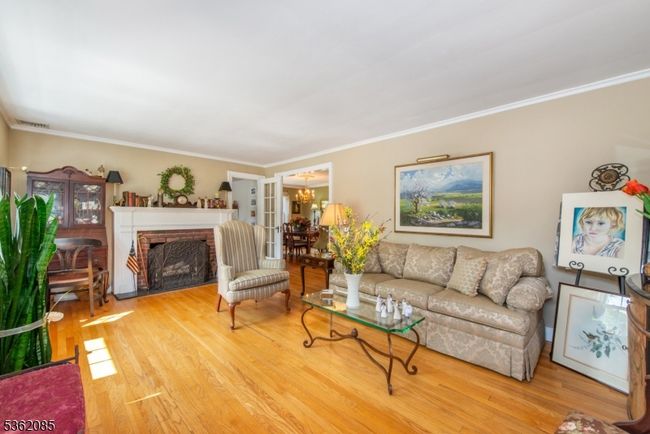 178 Walnut St, House other with 3 bedrooms, 2 bathrooms and null parking in Livingston NJ | Image 5