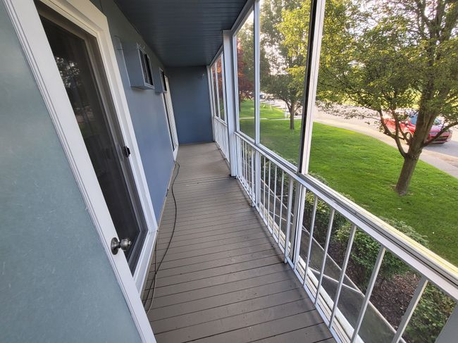 APT-202 - 2419 Riverside Dr, Condo with 2 bedrooms, 2 bathrooms and null parking in Trenton MI | Image 9