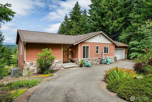 280 E Spruce St, Union, WA, 98592-9636 | Card Image