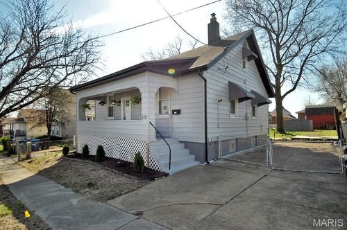 112 Mann St, Saint Louis, MO, 63125-2123 | Card Image