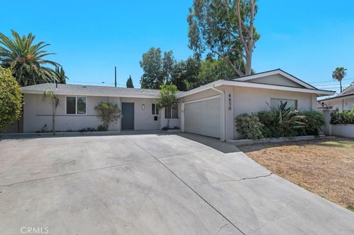 6650 Jumilla Ave, Winnetka, CA, 91306-4324 | Card Image