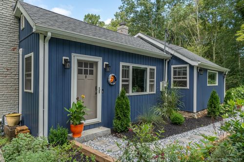 32 Twin Bridge Rd, Guilford, CT, 06437-1716 | Card Image