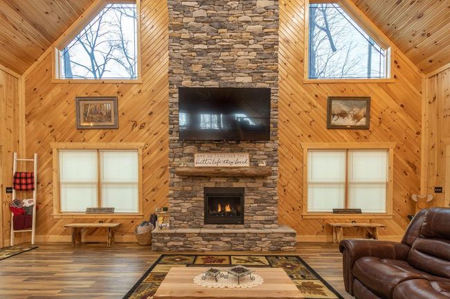 670 Natchez Ln, House other with 4 bedrooms, 4 bathrooms and null parking in Sugar Grove OH | Image 12
