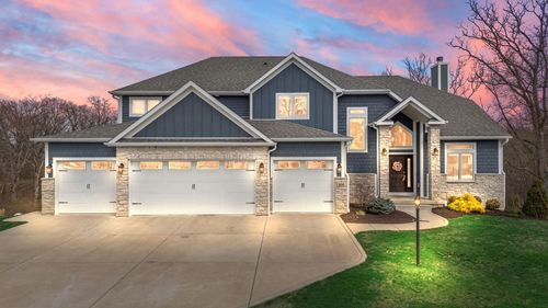 359 W Sandhurst Dr, Valparaiso, IN, 46385-7155 | Card Image