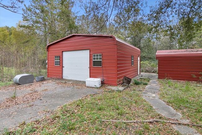 13271 Mustang Trl, House other with 2 bedrooms, 1 bathrooms and null parking in Hamshire TX | Image 4
