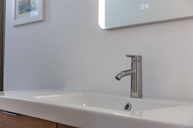 2nd Floor Bathroom | Image 28