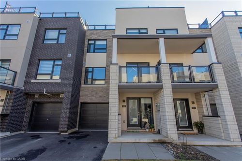 11-1121 Cooke Blvd, Burlington, ON, L7T0C3 | Card Image