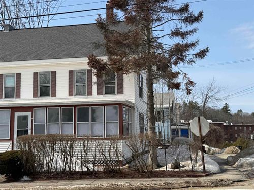 29 Elkins St, Franklin, NH, 03235-1711 | Card Image