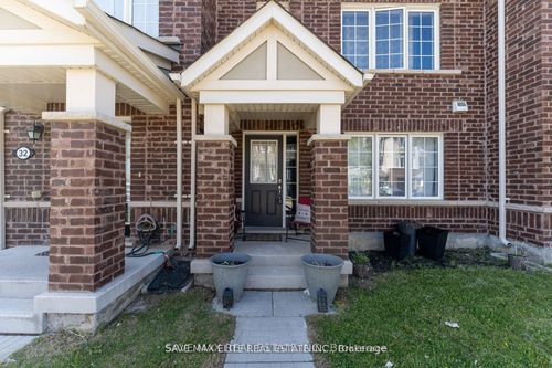30 Metro Cres, Brampton, ON, L7A4P1 | Card Image