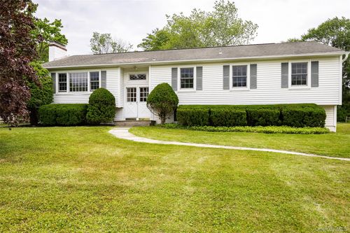 5 Millbank Rd, Poughkeepsie, NY, 12603-5111 | Card Image