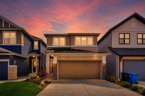 126 Hotchkiss Manor Se, Calgary, AB, T3S0G1 | Card Image