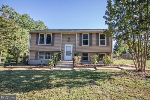 45702 Robinson Ct, Great Mills, MD, 20634-2361 | Card Image