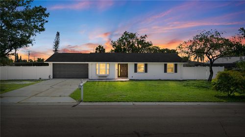 6321 Florida Cir W, APOLLO BEACH, FL, 33572-2556 | Card Image