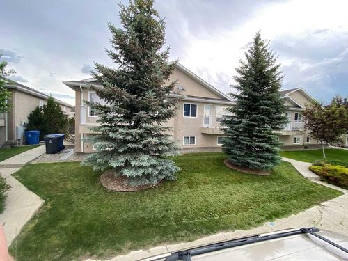3-15 Highlands Pl W, Lethbridge, AB, T1J4X8 | Card Image