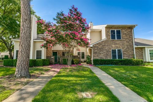 858 Creekside Dr, Lewisville, TX, 75067-5343 | Card Image