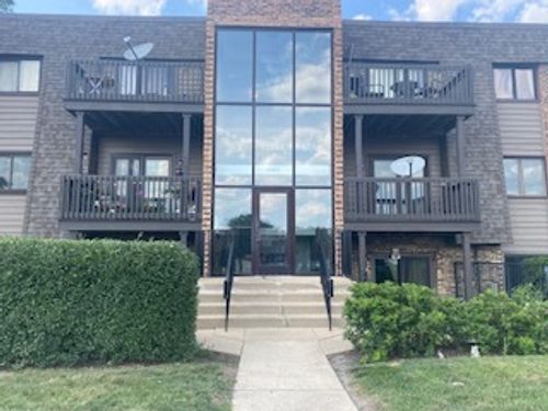 apt-a3-1486 Stonebridge Cir, Wheaton, IL, 60189-7162 | Card Image