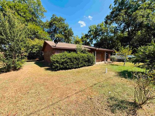 519 Frank T Bunton St, Lonoke, AR, 72086-3518 | Card Image