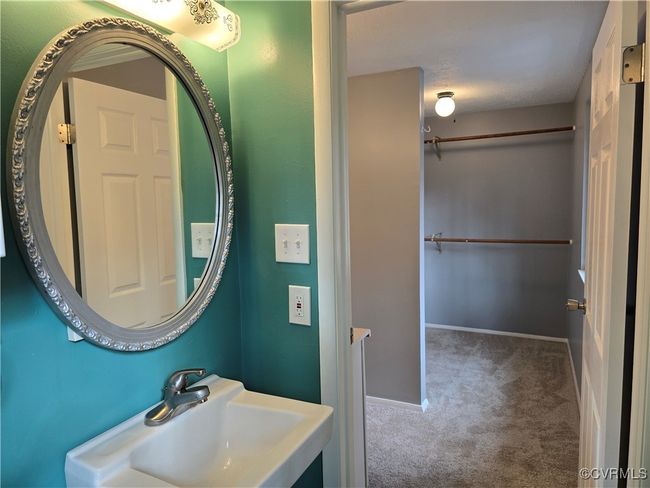 Primary Bathroom with Dressing Area and WIC | Image 19