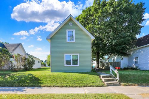2321 S A St, Elwood, IN, 46036-2133 | Card Image
