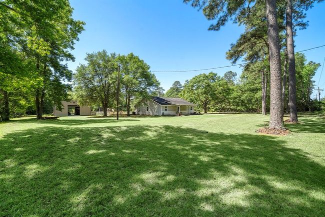 424 Hankamer Loop, House other with 3 bedrooms, 3 bathrooms and 2 parking in Hankamer TX | Image 6