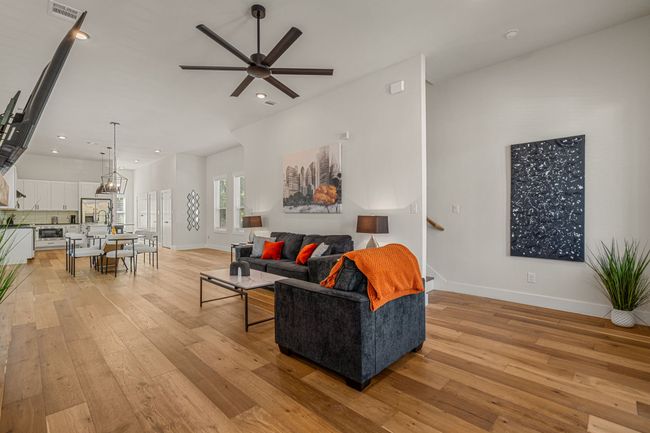 920 Muncie Ave, House other with 3 bedrooms, 4 bathrooms and null parking in Dallas TX | Image 25